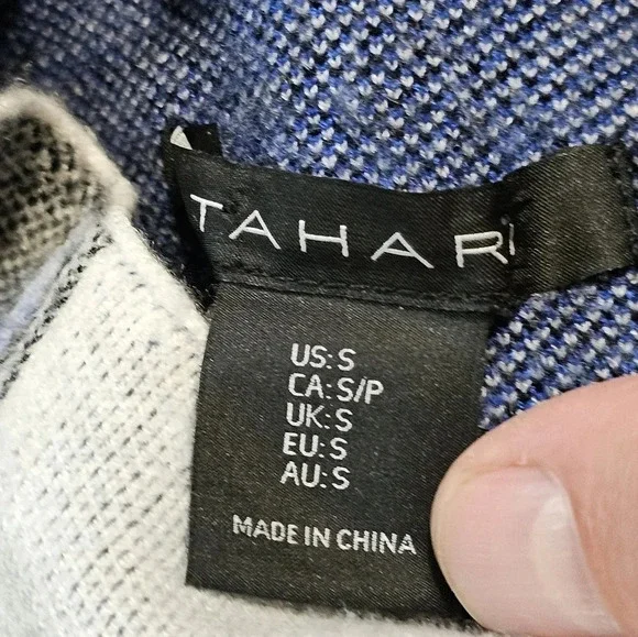 Tahari Plaid Mock Neck Sweater Womens Small Gray Blue Minimalist Cozy Classic - Picture 4 of 7